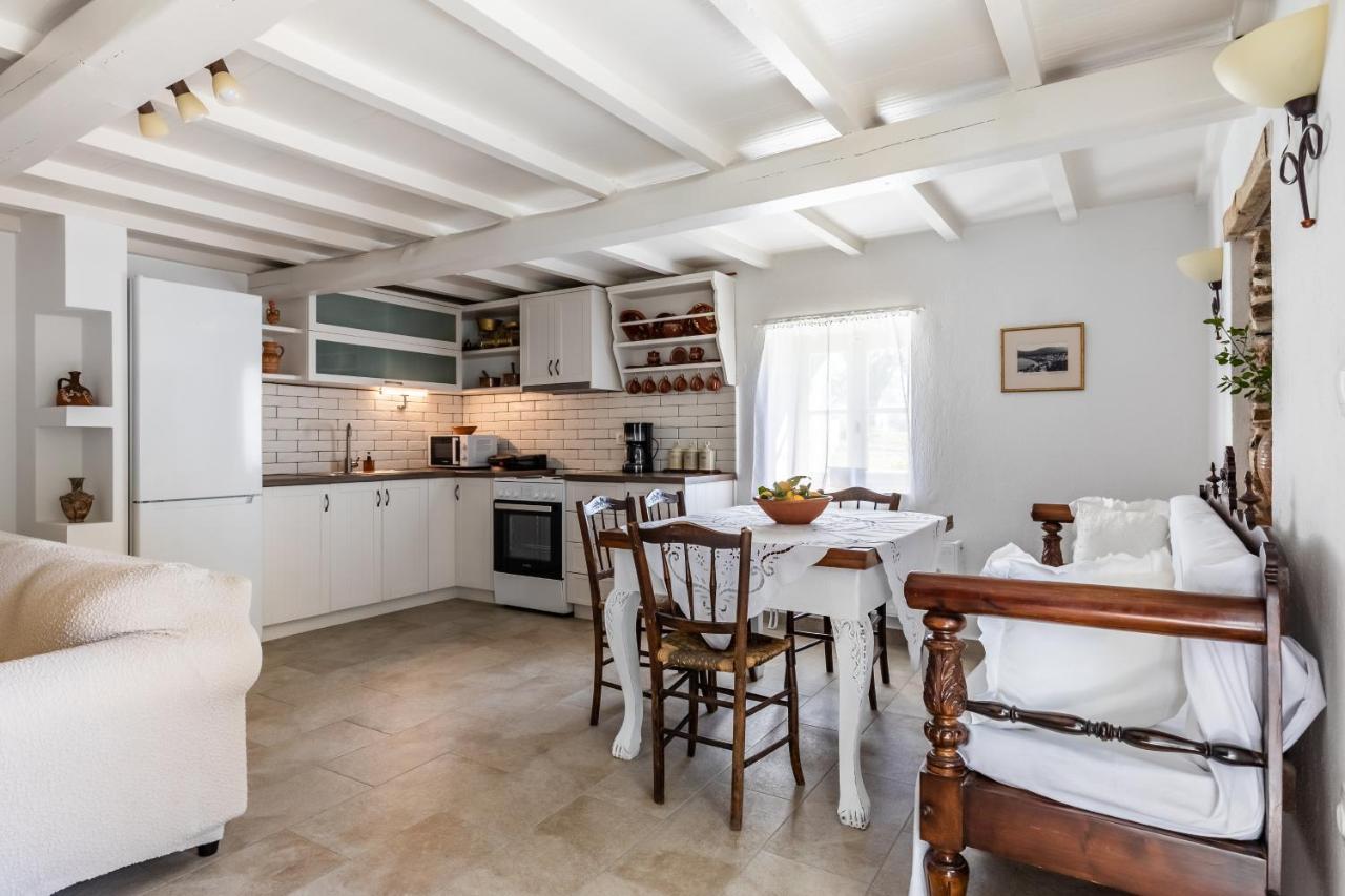 Villa Ambeli Skopelos Town Bagian luar foto